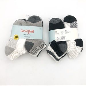 NWT! (X2) Cat & Jack Low Cut Socks Medium 9-2.5